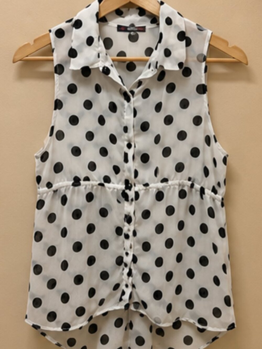 HeartSoul White Black Polka Dot Sleeveless Blouse Size Large High Low Hem Top